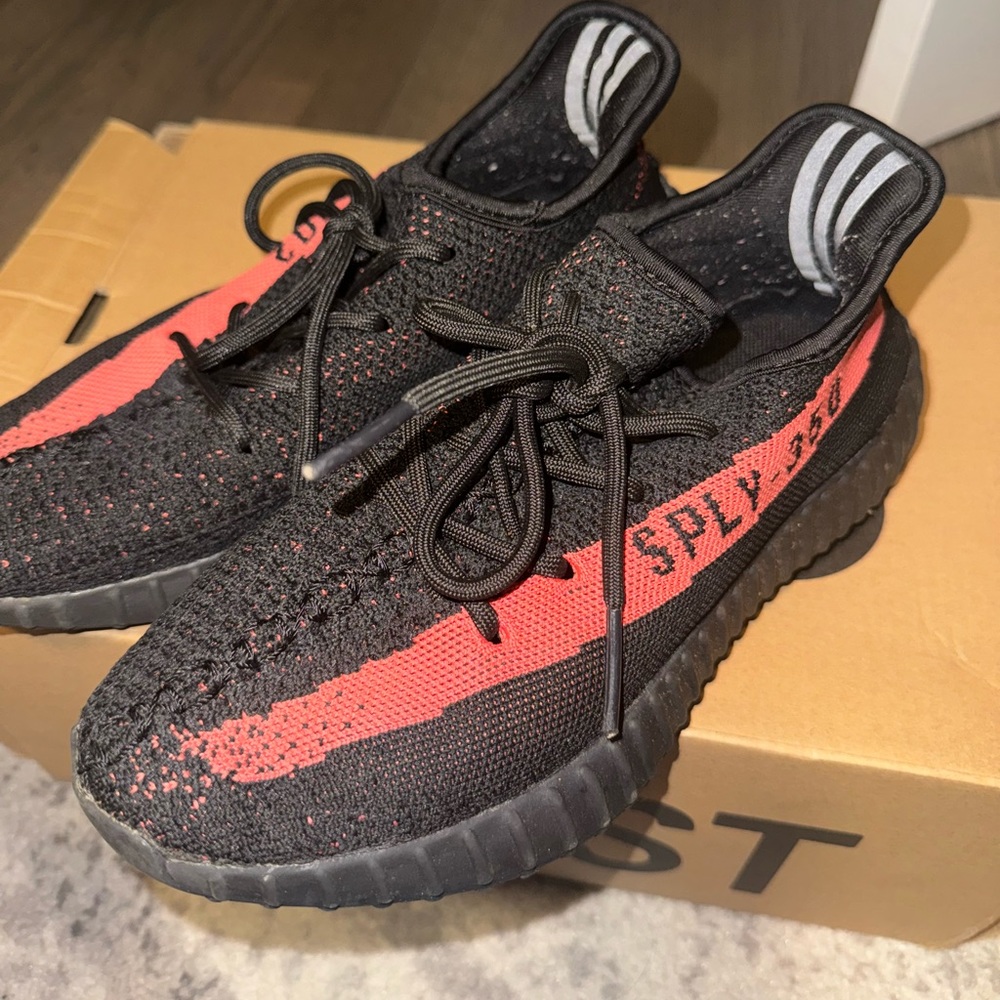 YEEZY boost 350 - women size 6.5 black and pink with box